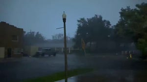 VIDEO: Power flashes in Treasure Island as Hurricane Milton makes landfall