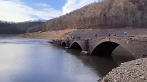 Drought reveals 200-year-old bridge in Pennsylvania