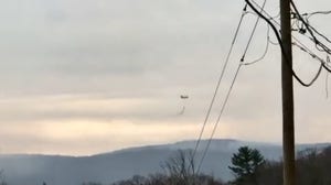 Chinook helicopters battle Jennings Creek Wildfire