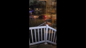 Watch: Car carefully maneuvers into icy driveway in Omaha