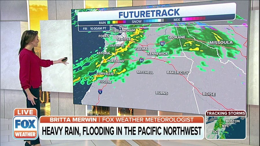Heavy rain bringing flooding threat to the Pacific Northwest