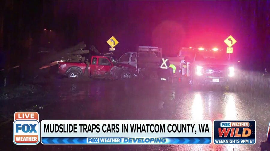 Mudslide traps cars in Whatcom County, WA