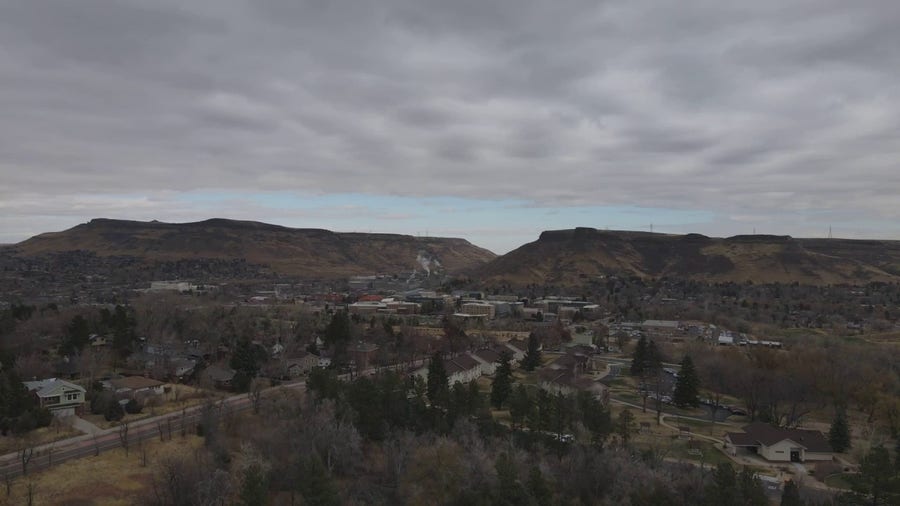 Drone footage displays the lack of snow in Colorado