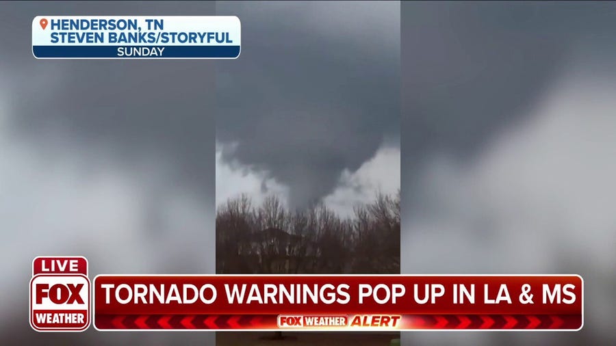 Watch: Funnel cloud seen forming in Henderson, Tennessee