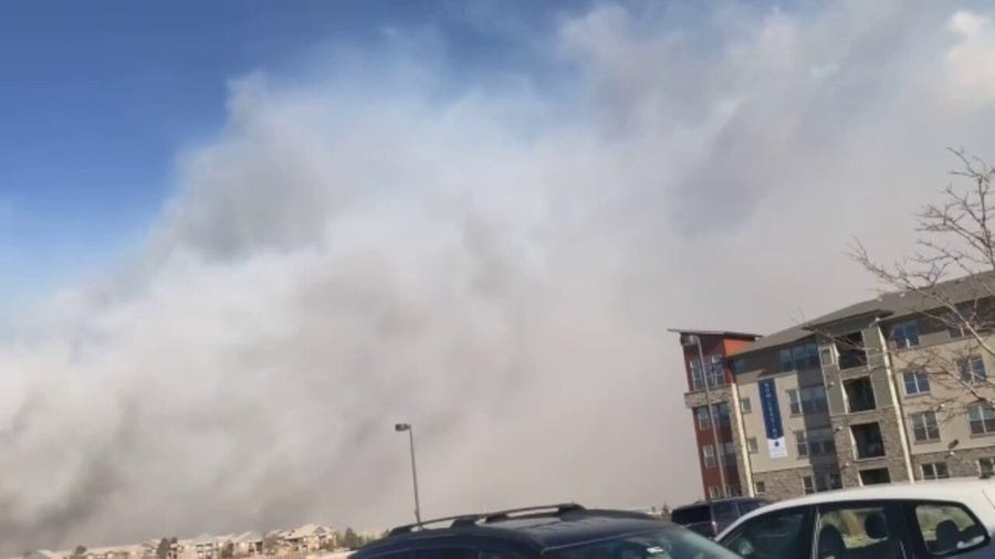 Watch: Smoke from Boulder wildfire spreads 