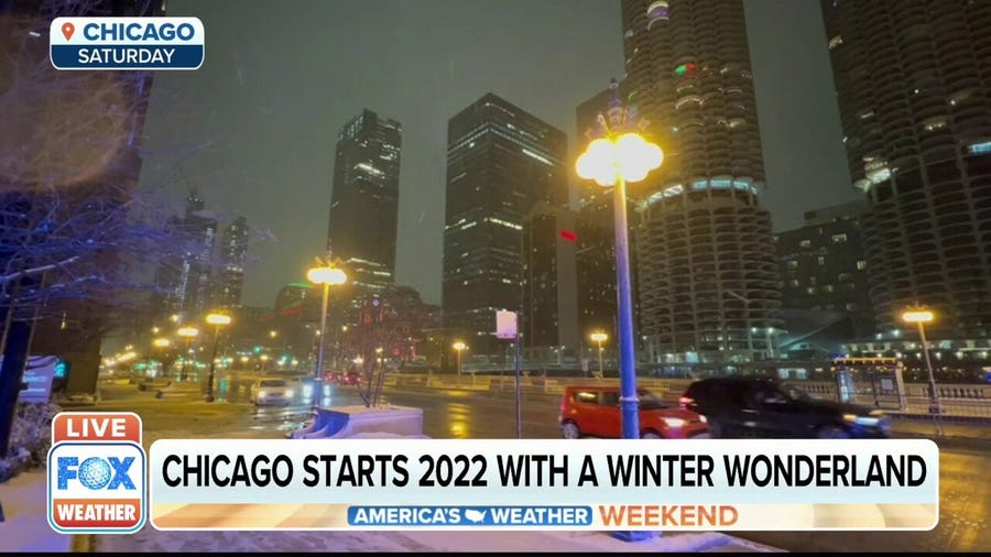 Chicago starts 2022 in a winter wonderland 