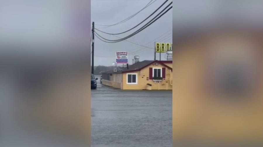 Major winter storm causes flooding near MA, NH coast
