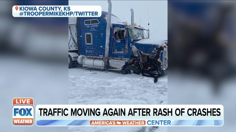 Heavy snow causes rash of car crashes in the Plains