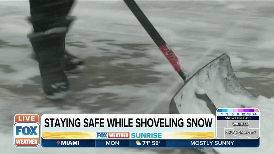 Ways to avoid injury while shoveling snow