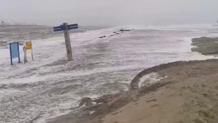 Watch: Gale-force winds, strong surf batter Dutch coast