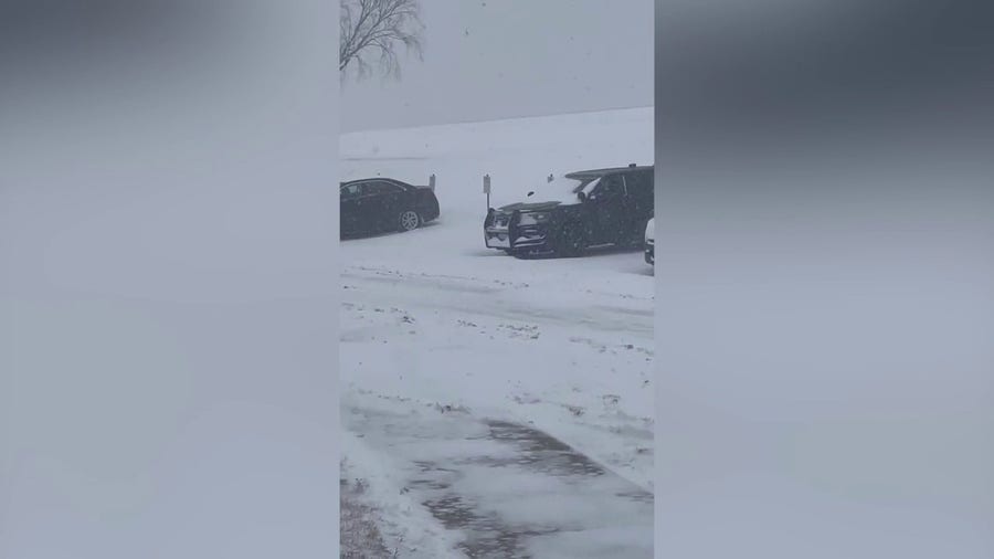 Intense amounts of snow fall in Johnson County, Kansas