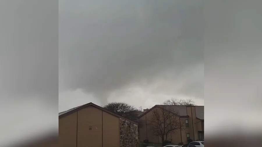 Tornado whips up debris as it moves through Round Rock, Texas