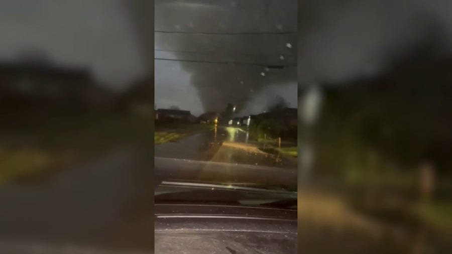 Power flashes, large tornado seen in Chalmette, Louisiana
