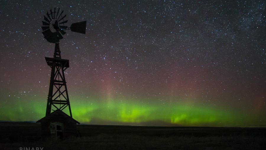 Northern Lights dazzle after dual solar flares