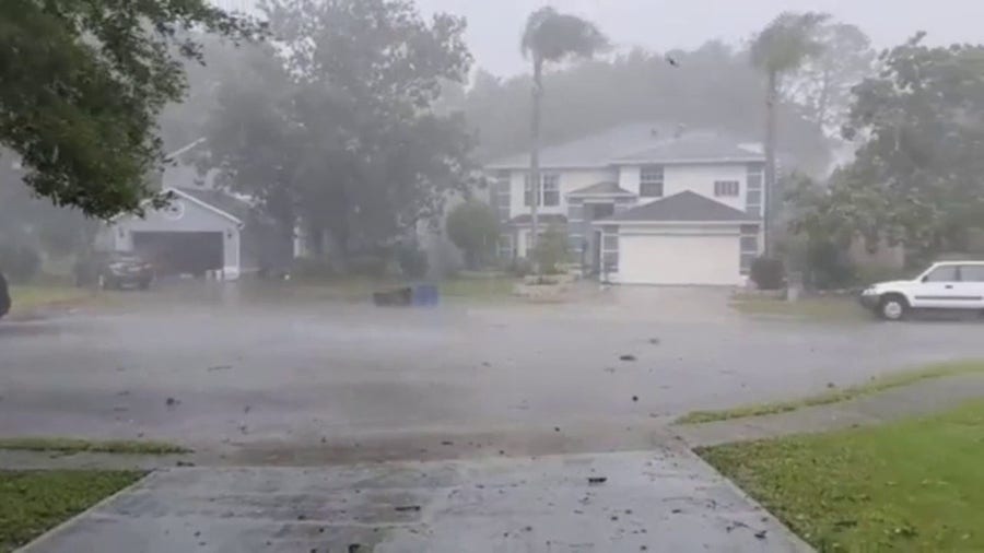 Watch: Thunderstorm rolls through Orlando, FL