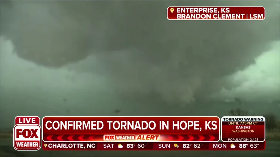 Confirmed Tornado in Hope, KS