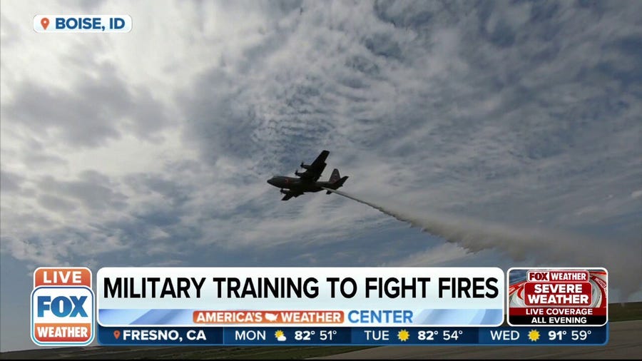 Military aircraft trains for wildfire season