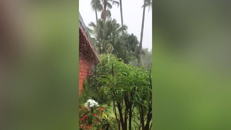 Heavy rain falls in Miami Dade County
