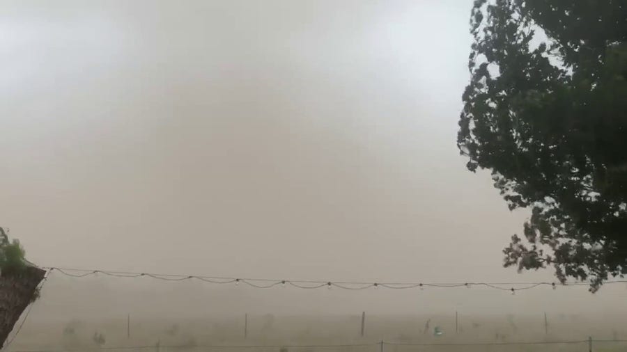 Watch: Dust storm incoming over Snyder, Texas