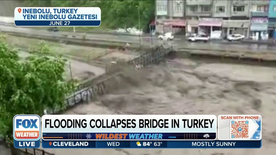 Bridge collapses in Turkey amid flooding