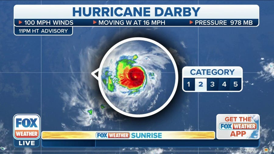 Hurricane Darby slowly weakening east of Hawaii