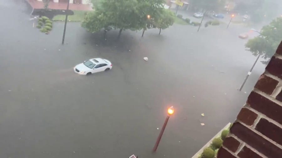 Cars stuck in floodwaters as St. Louis sees more flooding this week