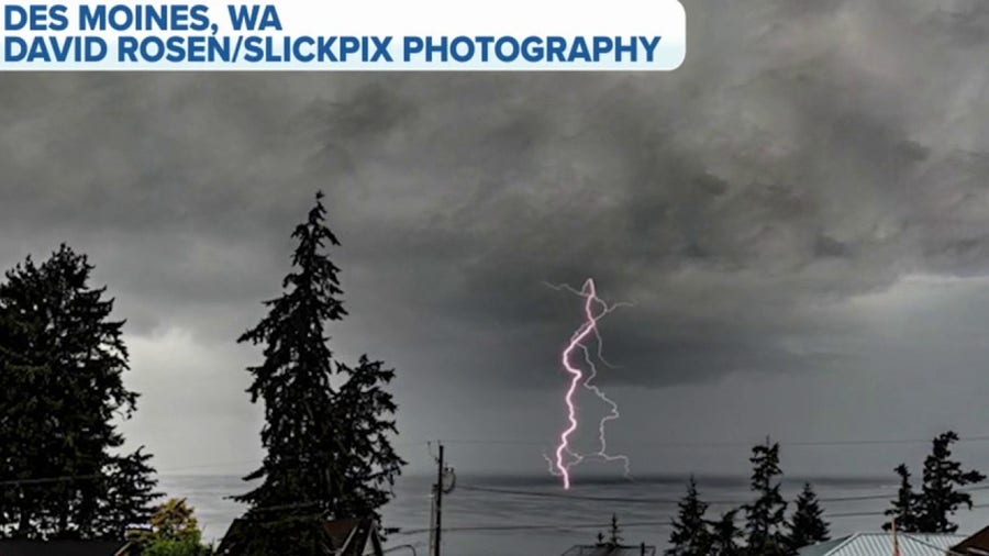 Lightning caught on camera hitting Des Moines, WA