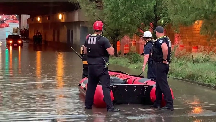 Water rescues in nation's capital during rush hour