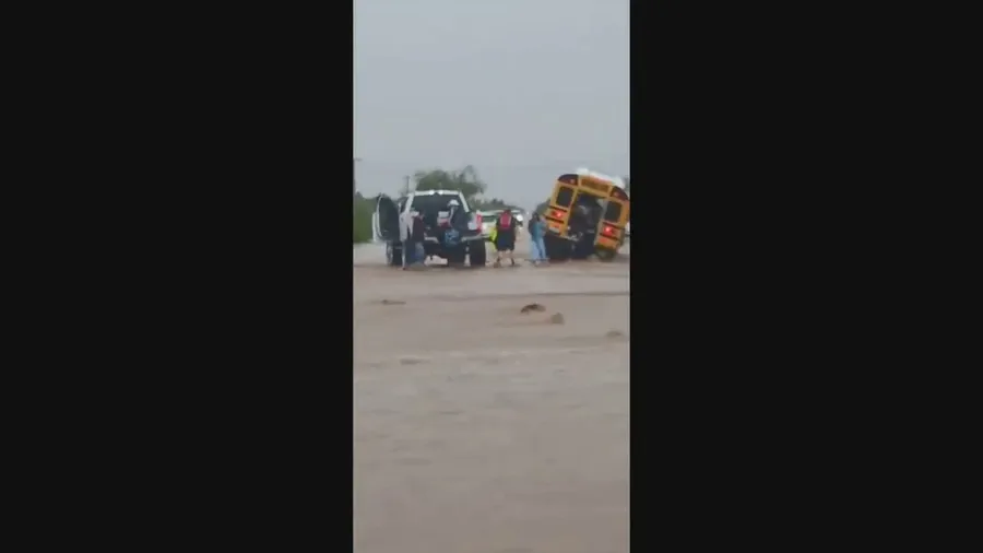 Arizona kids rescued from bus trapped by floodwaters