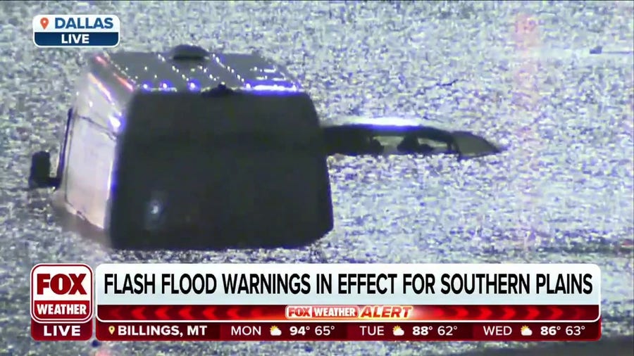Floodwaters leave cars submerged and stranded in Dallas/Forth Worth area