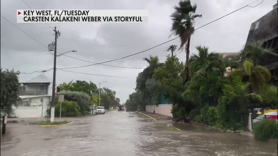 Hurricane Ian brings intense wind, flooded streets to Key West