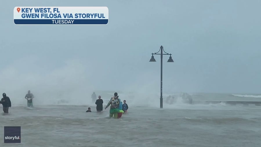 Hurricane Ian whips up strong waves as storm barrels towards Florida