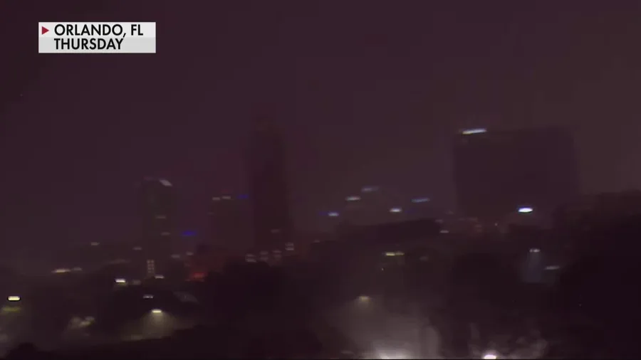 Ian knocks out power causing blackout in downtown Orlando