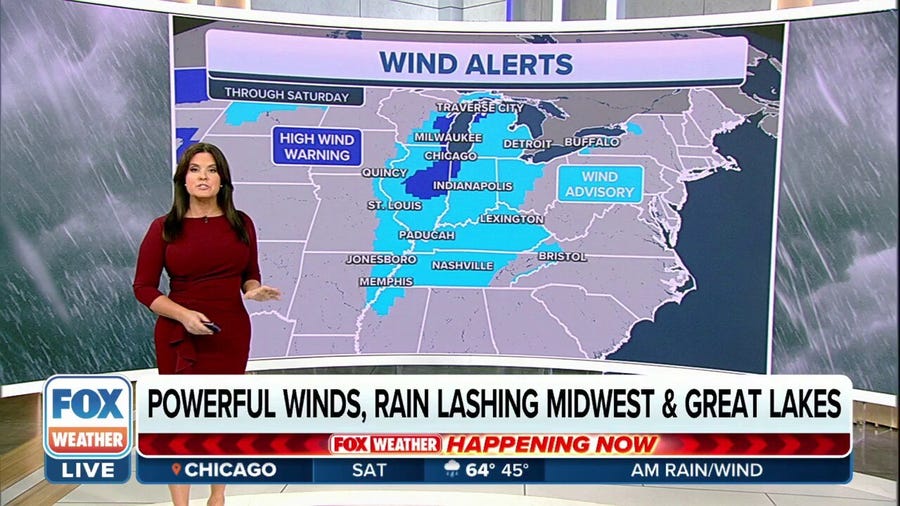 Powerful winds, rain lashing Midwest, Great Lakes