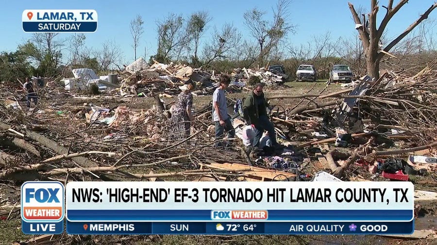 At least 2 people killed in tornado outbreak