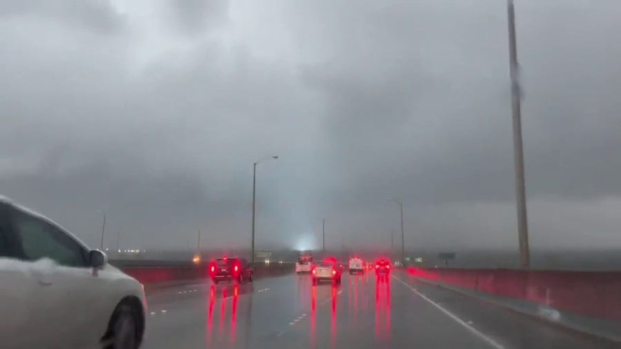 Tornado causes power flashes in New Orleans sky