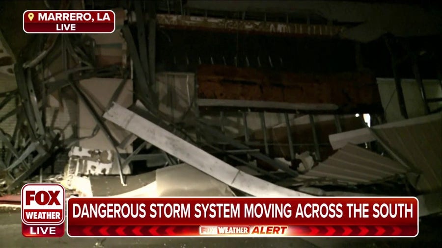 Winn-Dixie grocery store heavily damaged after possible tornado in Marrero, LA