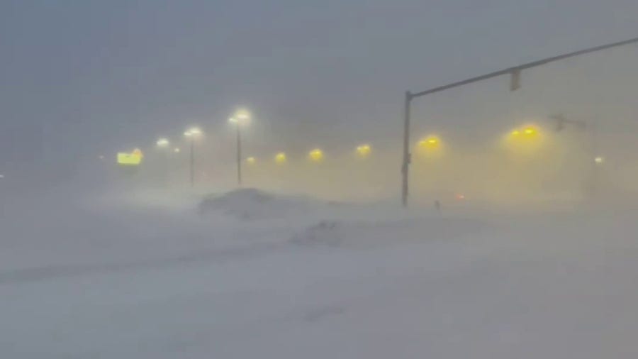 Christmas week blizzard brings whiteout conditions to Buffalo, NY