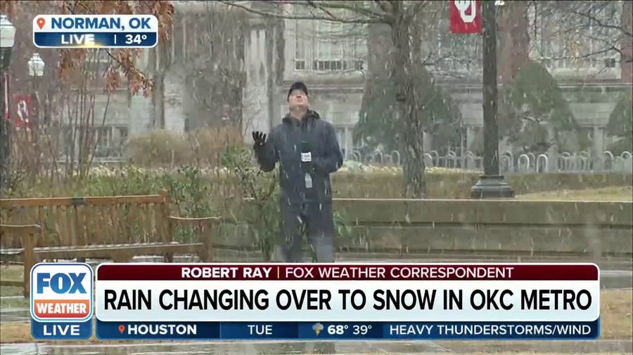 Transition to snow taking place in Norman, OK as winter storm moves through