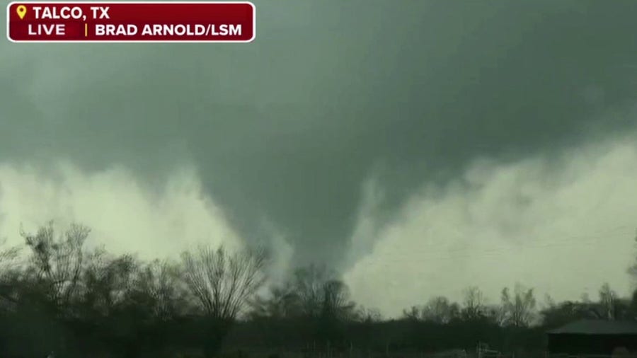 Large tornado spotted in Talco, Texas