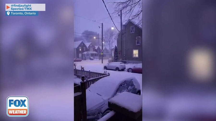 Thundersnow Hits Toronto During Winter Storm | Latest Weather Clips ...