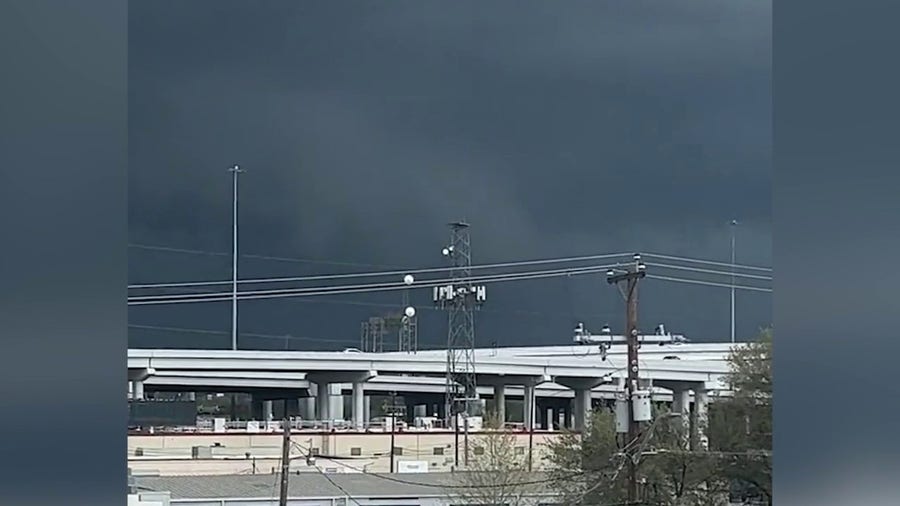 Tornado sirens blare in Fort Worth as storm clouds loom over city