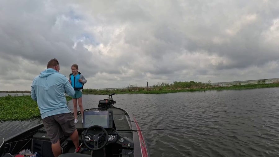 Watch: Father, daughter's memorable fishing trip to leave lasting memories