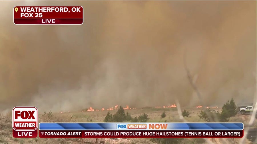 Wildfire blazes near Oklahoma town