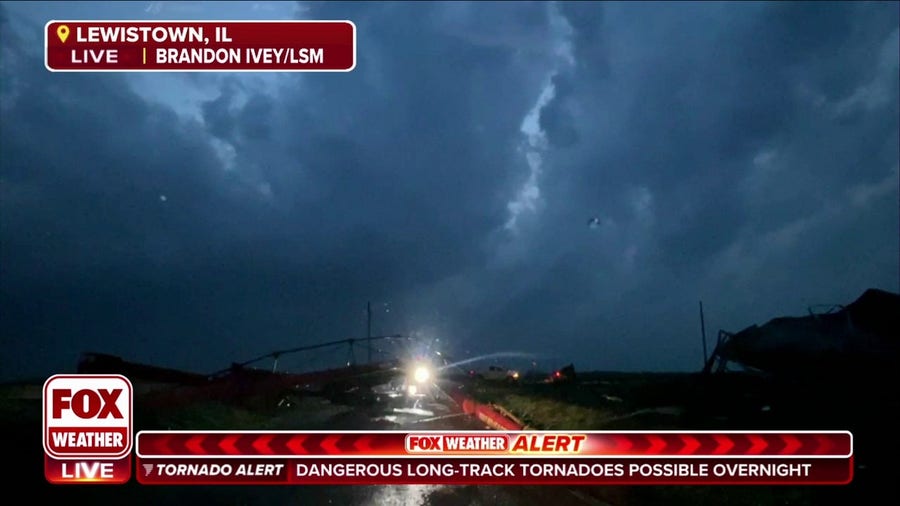 Storm tracker: Tornadoes became wrapped in rain 'very rapidly'