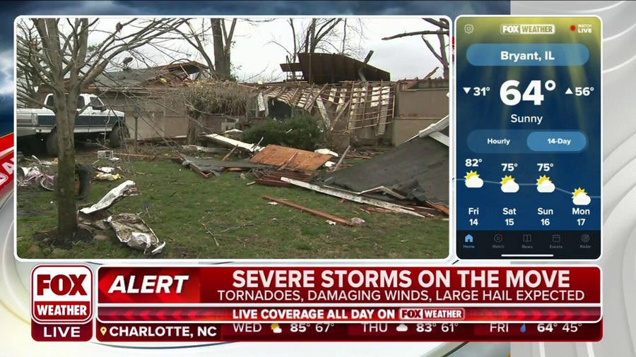 Possible tornado causes significant damage to houses in Illinois community