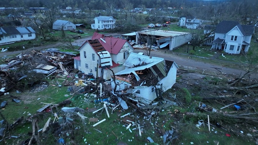 Deadly tornado slices through Glenallen, Missouri