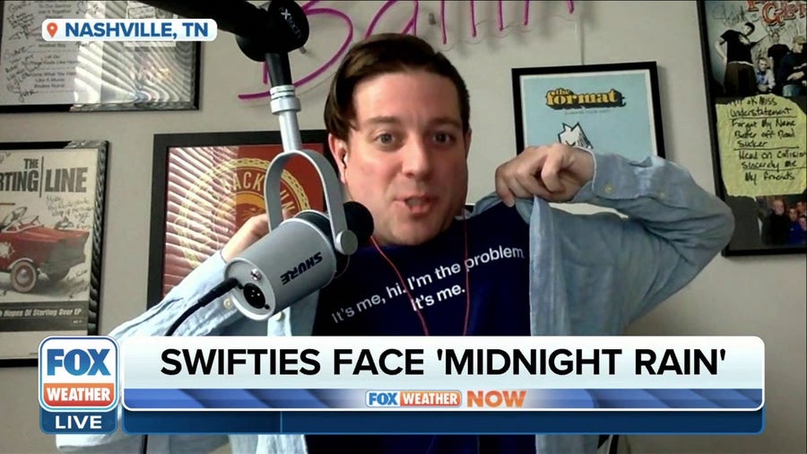 Taylor Swift fans ready for wet weather in Nashville
