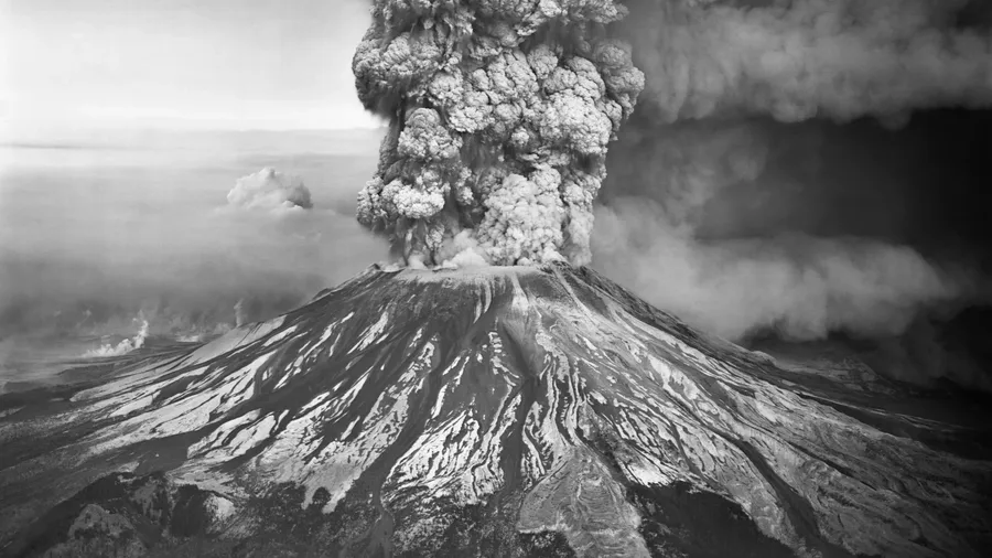 Mount St. Helens: Watch how the worst volcano eruption in US history happened