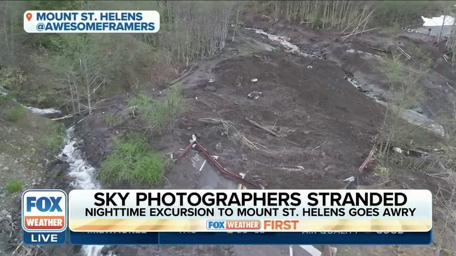 Photographers get trapped after landslide on Mount St. Helens, can't get cars back until next year